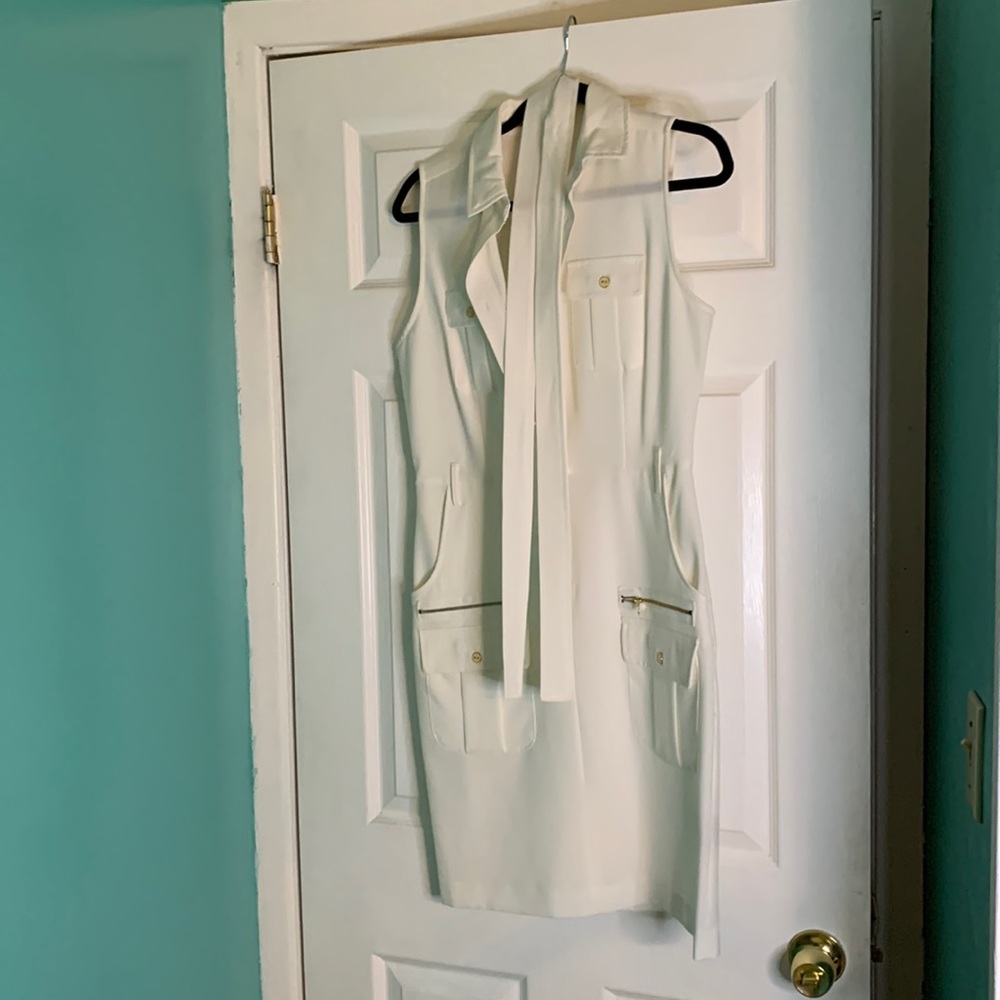 Sharagano, Size 6, white